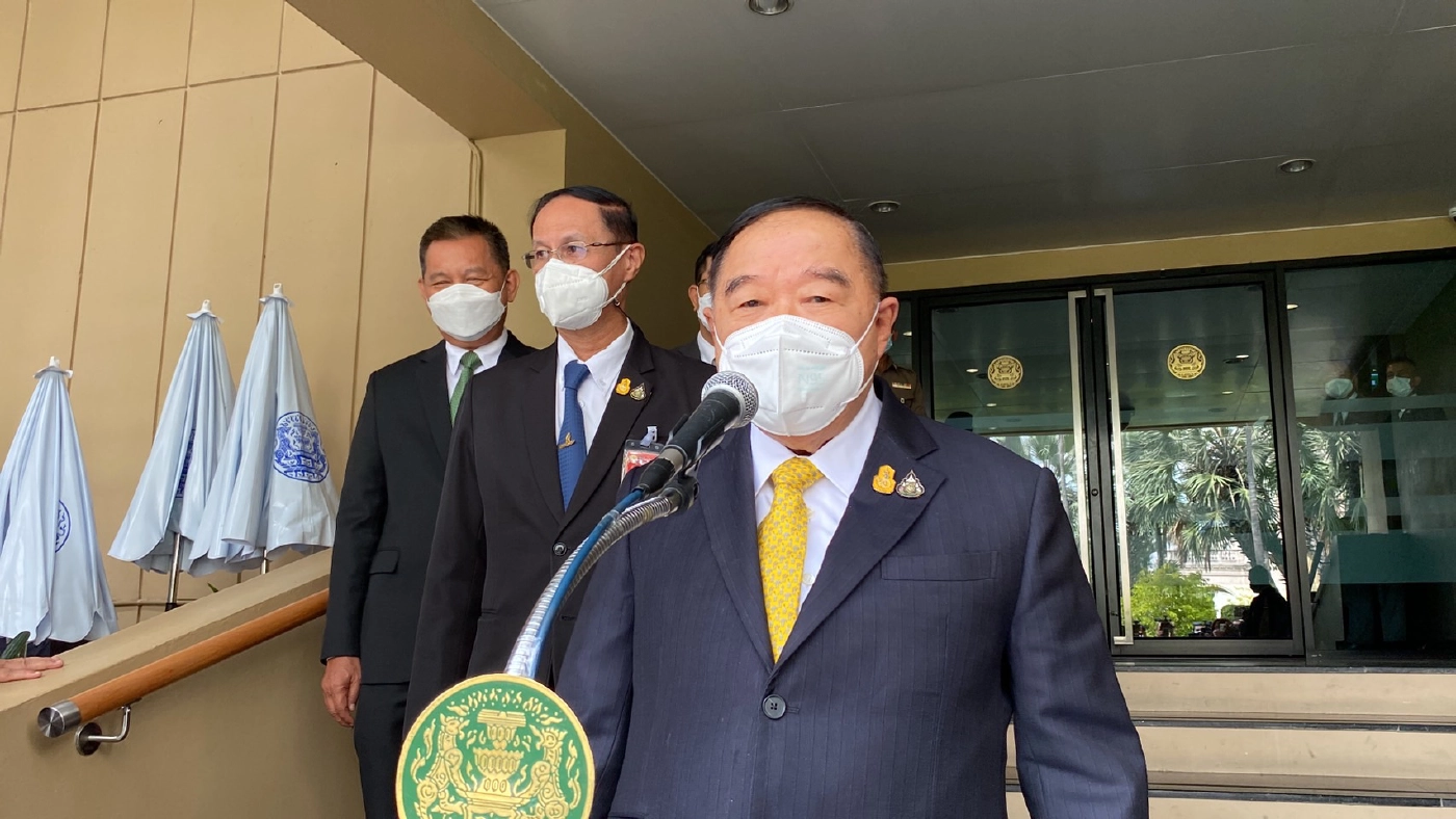 พล.อ.ประวิตร วงษ์สุวรรณ รองนายกรัฐมนตรี ในฐานะหัวหน้าพรรคพลังประชารัฐ