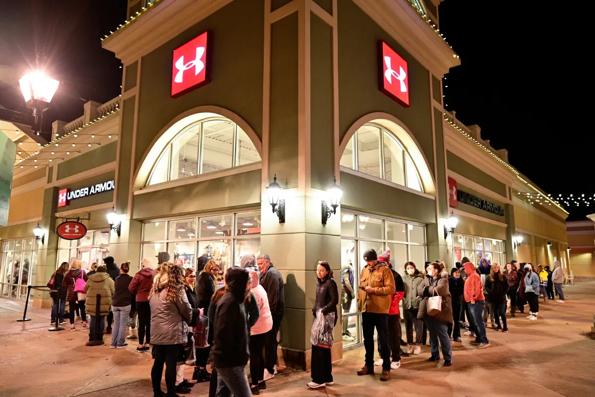 วันลดราคาสินค้า ทำไมชื่อ Black Friday ( คลิป )