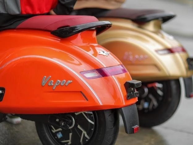 ไอมอเตอร์ ส่ง  Vapor บุกจักรยานยนต์ EV ราคาดีสูสีรถน้ำมัน