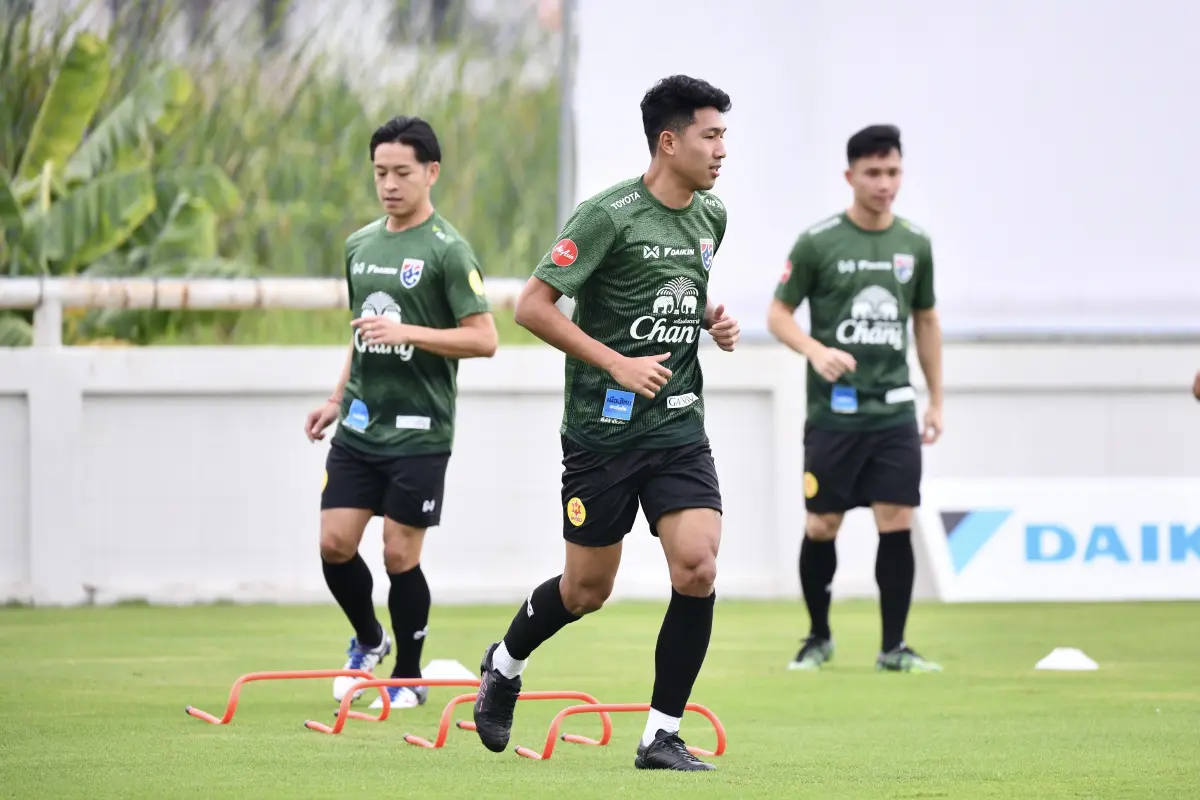 ช้างศึกซ้อมมื้อสุดท้ายก่อนไปสิงคโปร์ "เจนภพ" ยันขอใส่เต็มที่