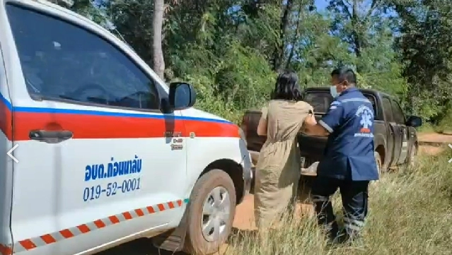 เฉลยแล้ว !  สาวคลั่งหลังฉีดวัคซีนไขว้ ที่แท้ขาดยาป่วยจิต