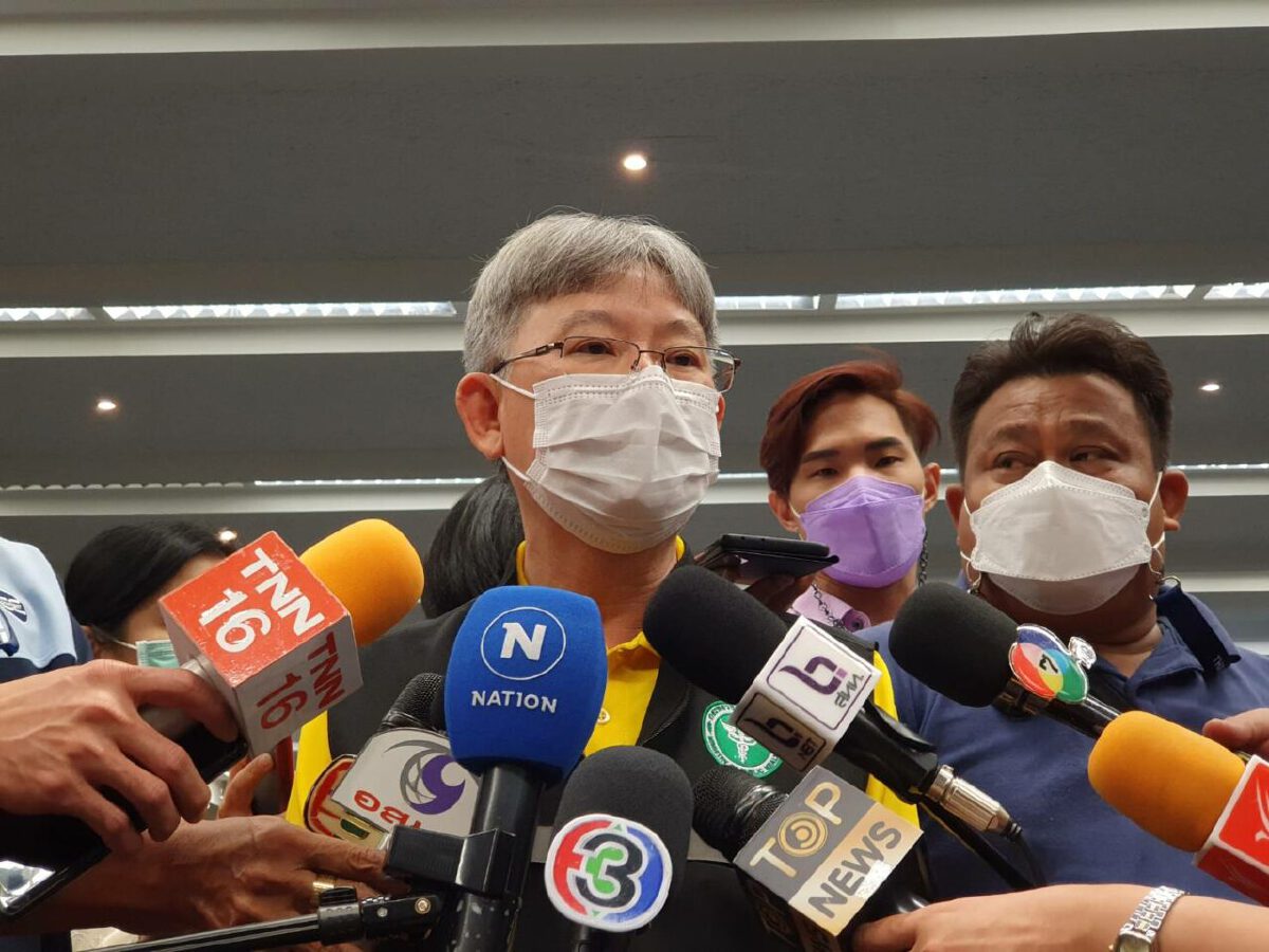 นพ.โอภาส การย์กวินพงศ์ อธิบดีกรมควบคุมโรค