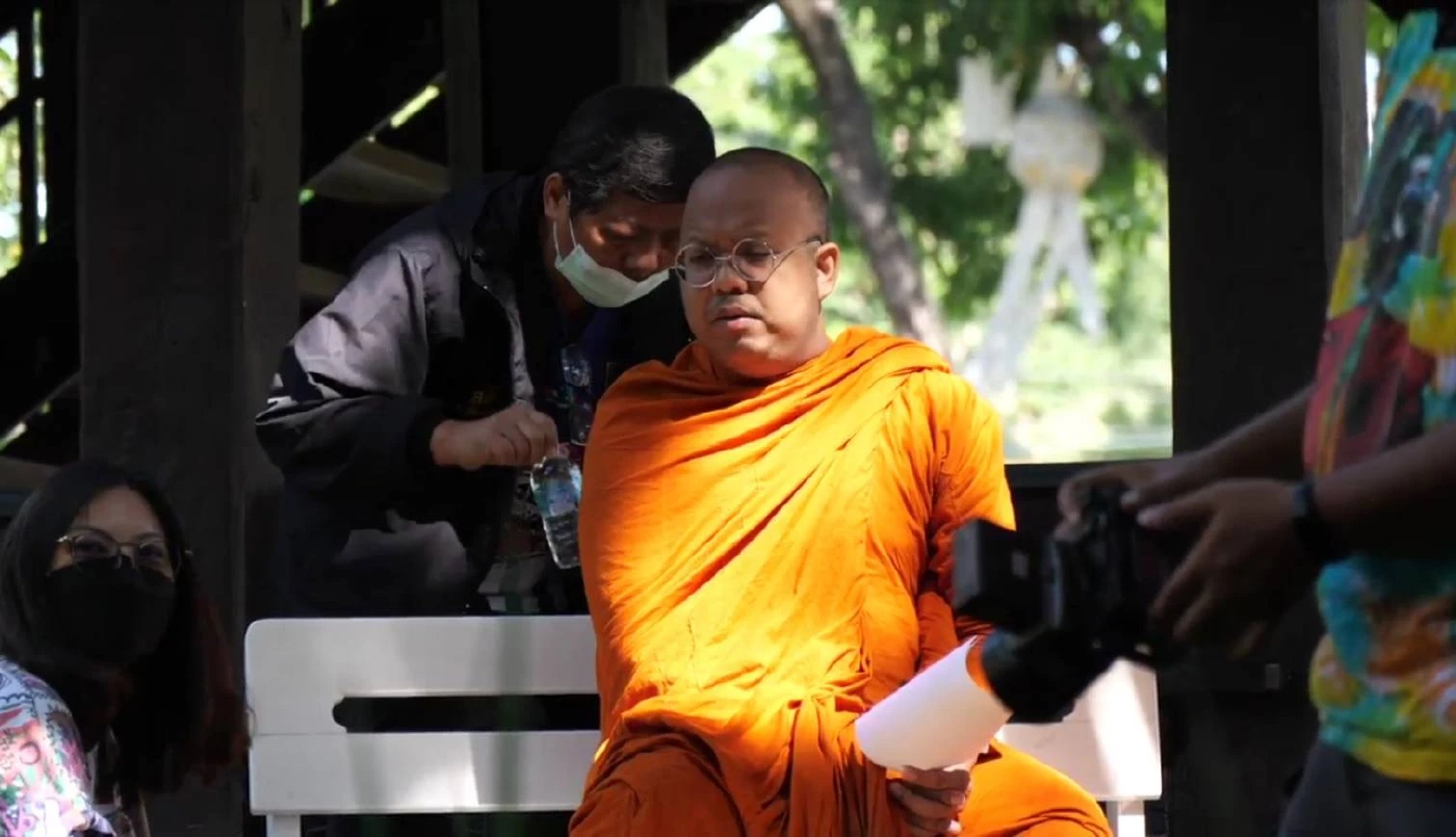 2 พส. โวยสื่อตีข่าวมั่วมีเงิน 300 ล้าน ท้าตรวจบัญชี