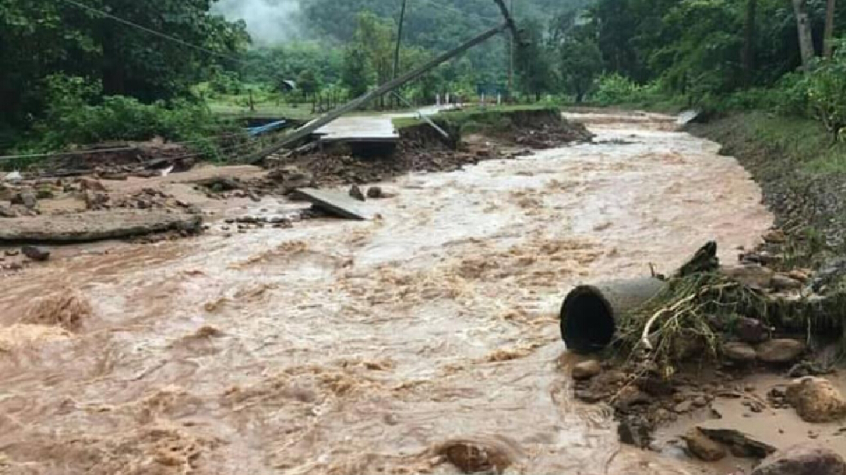 อุตุฯ ออกประกาศฉบับ 2 เตือน 15 จังหวัดใต้ มีฝนถล่มหนัก 12-14 พ.ย.