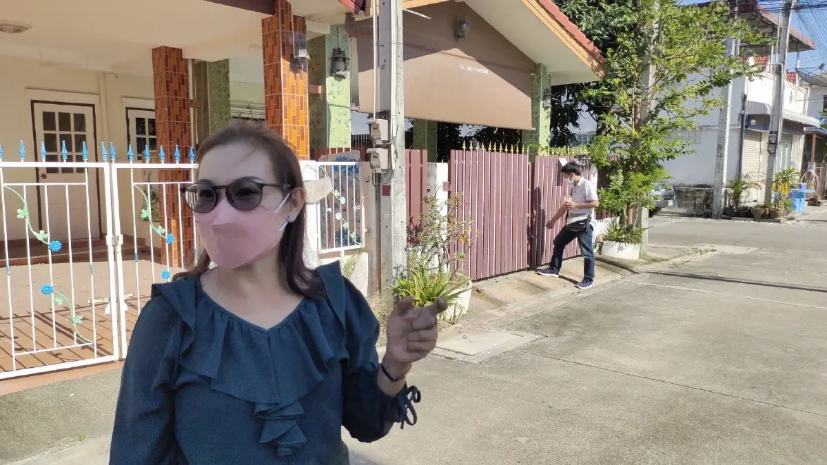เจ้าของบ้านโอด ผู้เช่าไม่จ่ายค่าเช่า แถมทิ้งพิทบูล 2 ตัวไว้เป็นภาระ