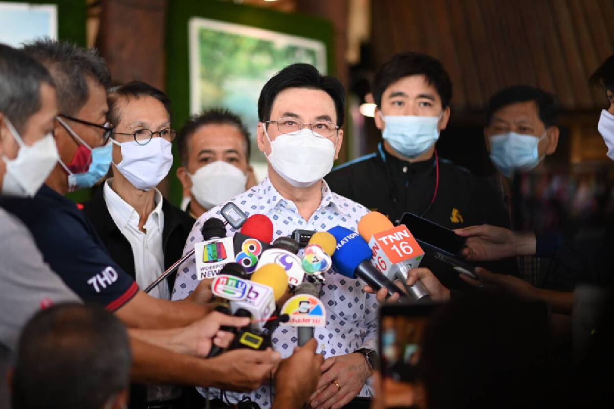 "จุรินทร์ ยันเดินหน้าประกันรายได้เกษตรกร ปัดเคลียร์ใจ "สันติ"