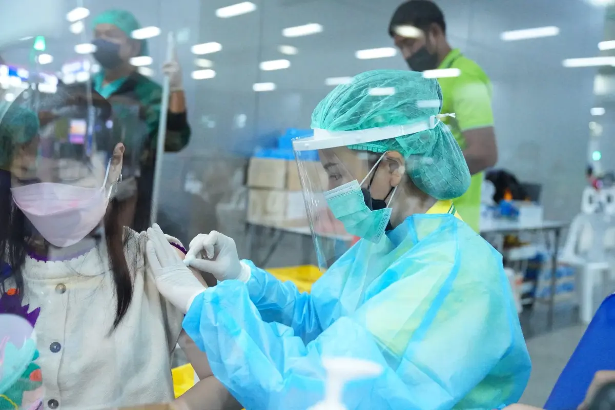 บางซื่อ ประกาศปรับเปลี่ยนชนิดวัคซีนหลัก ที่ให้บริการ เป็น Pfizer /  Moderna