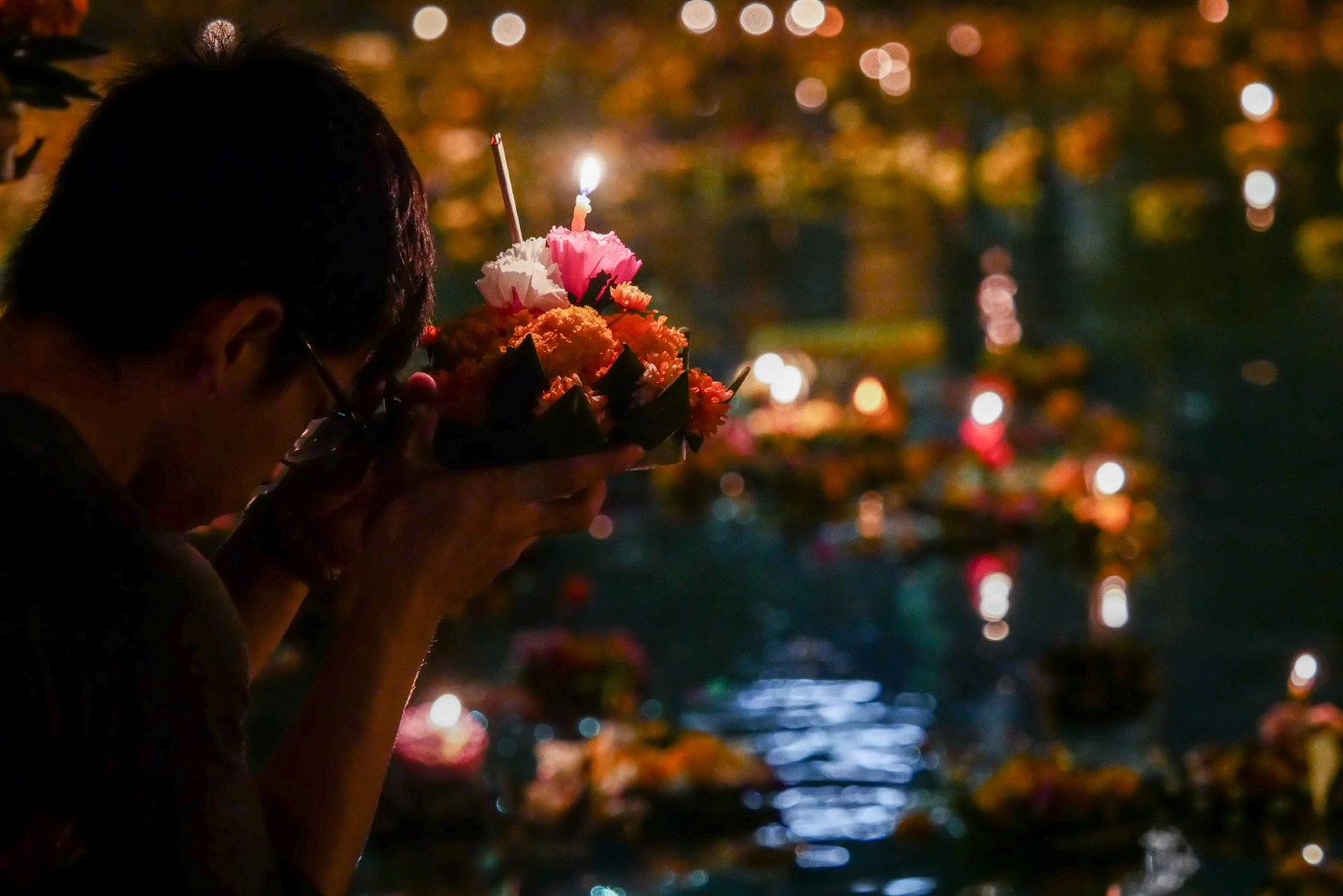 เปิดตำนานเพลงรำวงลอยกระทง โอ้โห !! ใช้เวลาแต่งใส่ทำนองแค่ 30 นาที