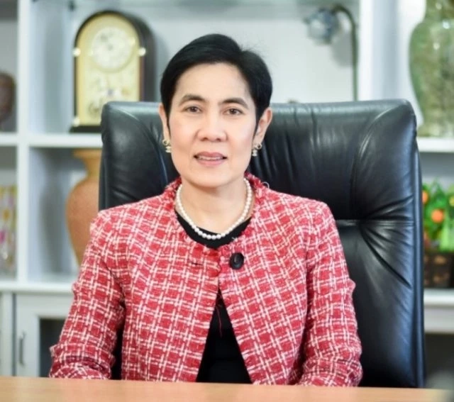 เภสัชกรหญิงสุภัทรา บุญเสริม รักษาราชการแทนรองเลขาธิการคณะกรรมการอาหารและยา