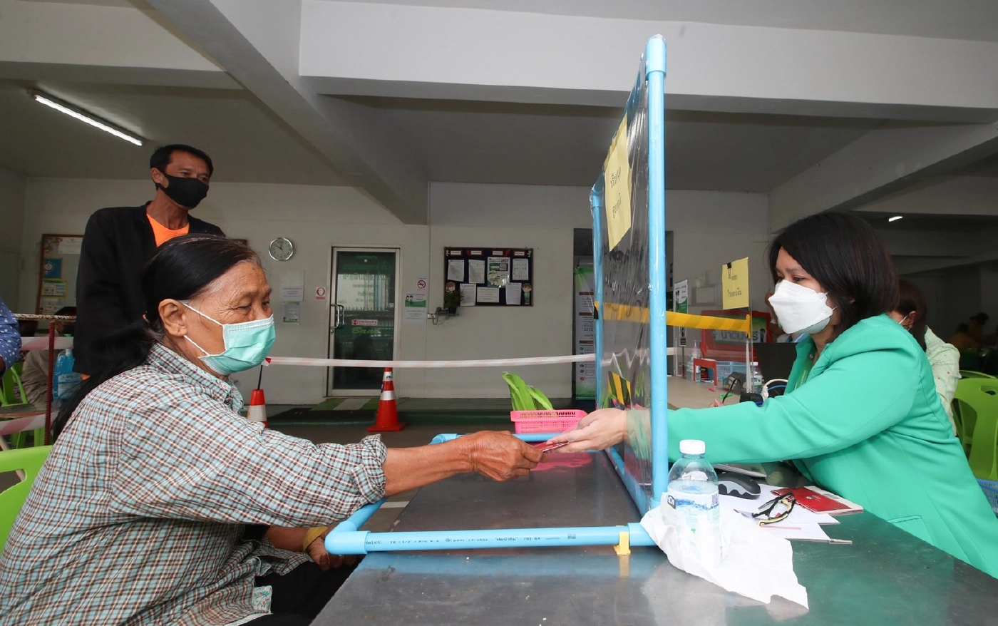 ธ.ก.ส. โอนเงินประกันรายได้ข้าวงวดแรก 5.3 แสนราย