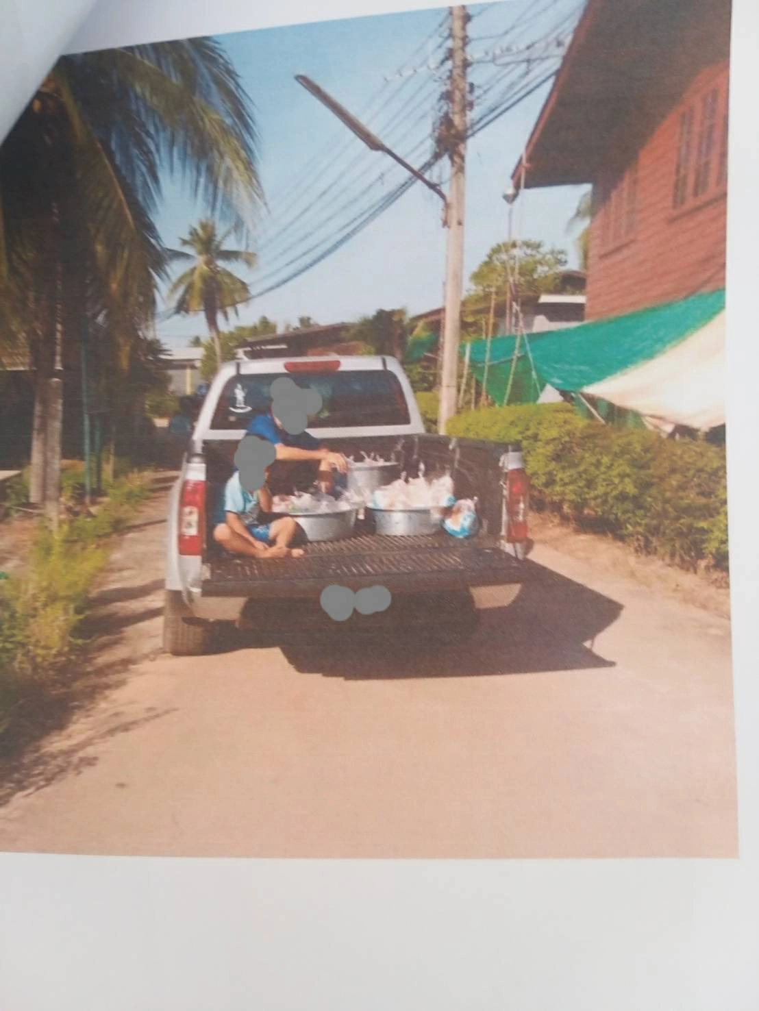 หอบหลักฐานร้องผู้สมัครนายกอบต.พญาแมน-แจกขนมจีน