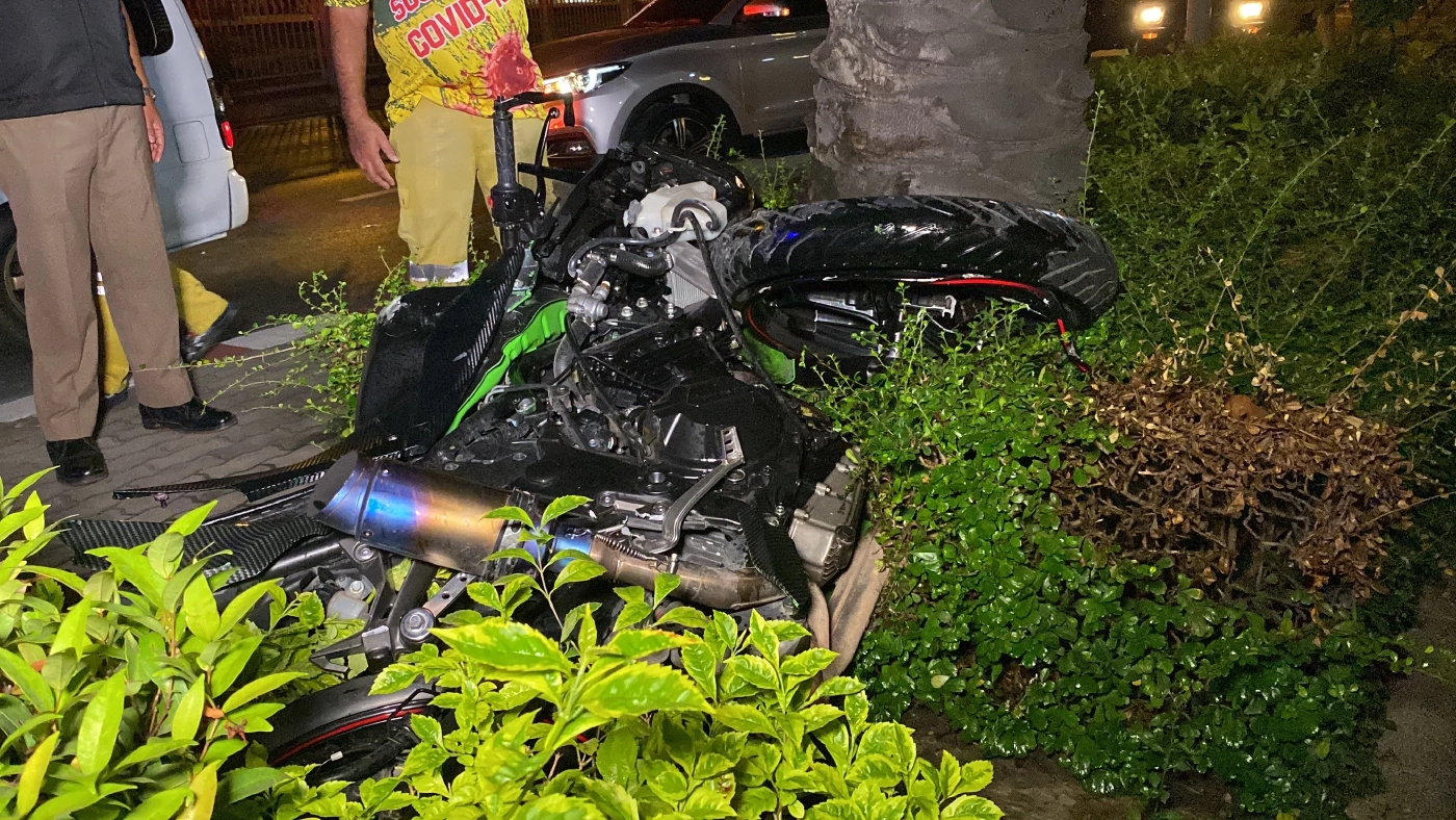 หนุ่มช่างซ่อมบิ๊กไบค์ชะตาขาด พาสาวเจ้าของรถแหกโค้ง ตัวเองดับ