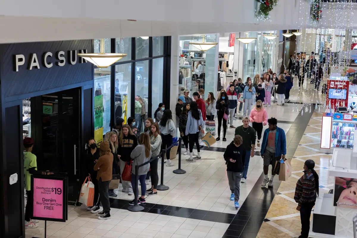 วันลดราคาสินค้า ทำไมชื่อ Black Friday ( คลิป )
