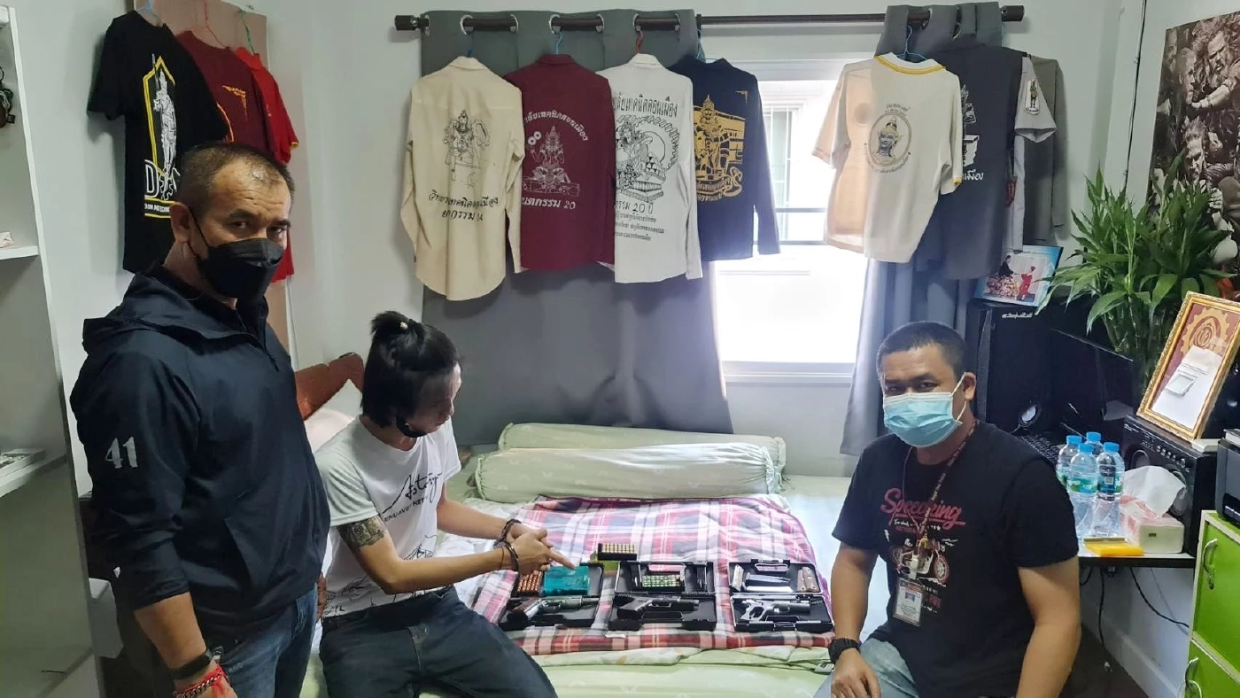 จับขาโจ๋เมืองปทุมฯทำปืนเถื่อนขายออนไลน์ ผ่านกลุ่มไลน์-เฟสบุ๊ค