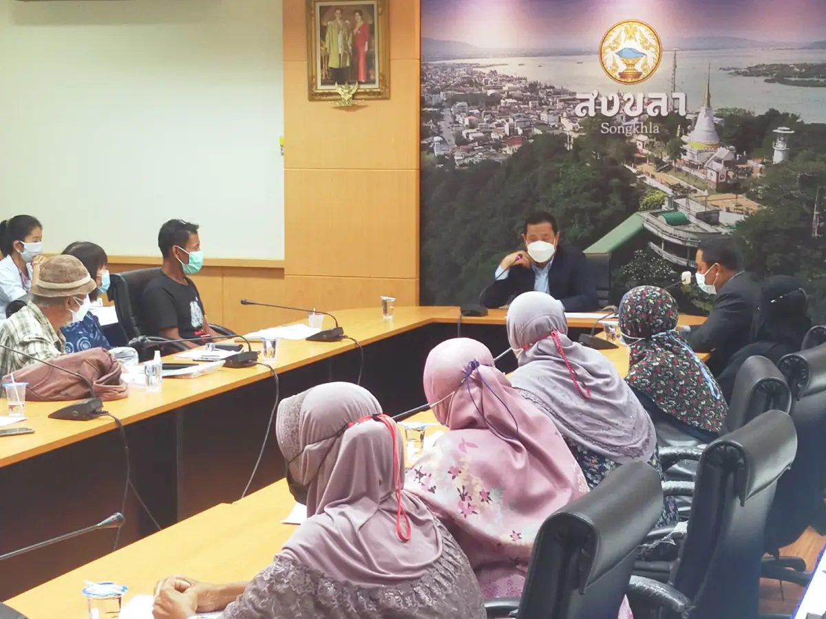 ชาวจะนะจี้ผู้ว่าฯ สงขลา ระงับจัดเวที EIA เมืองจะนะต้นแบบฯ