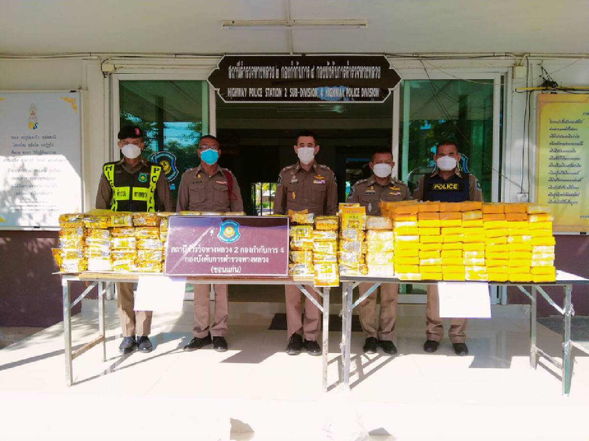 ตร.ทางหลวงไล่ล่าพ่อค้ายารายใหญ่ยึดไอซ์-ยาบ้ากว่า 2 ล้านเม็ด