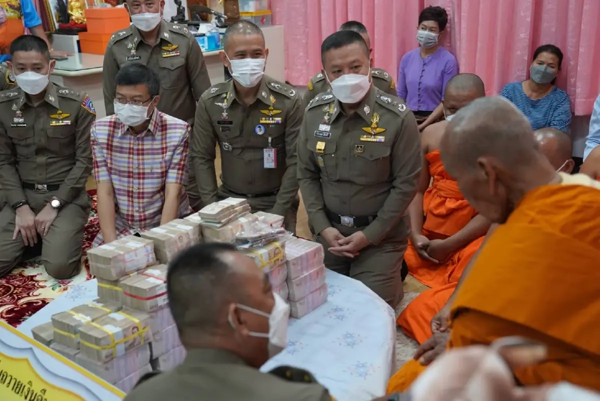 ฮือฮา ! ตำรวจล่าคืนวัดจังหวัดนครสวรรค์  63 ล้านบาท