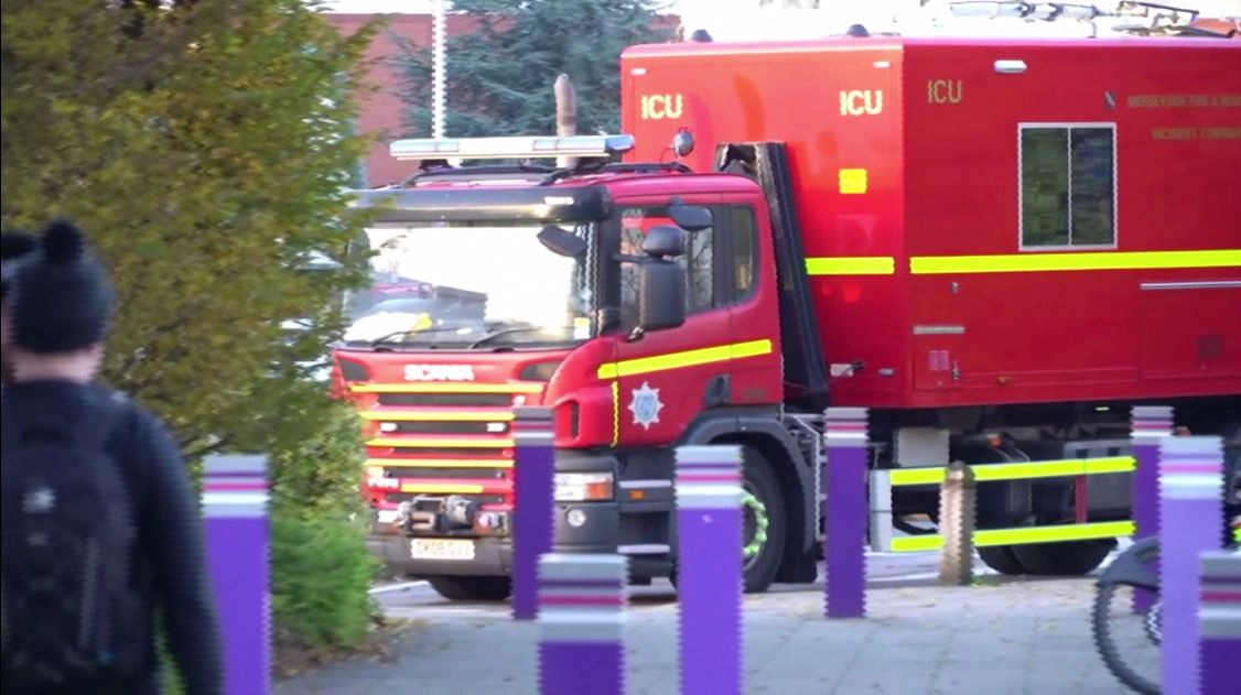 แท็กซี่ระเบิดหน้า รพ.หญิงเมืองลิเวอร์พูล คาดก่อการร้าย