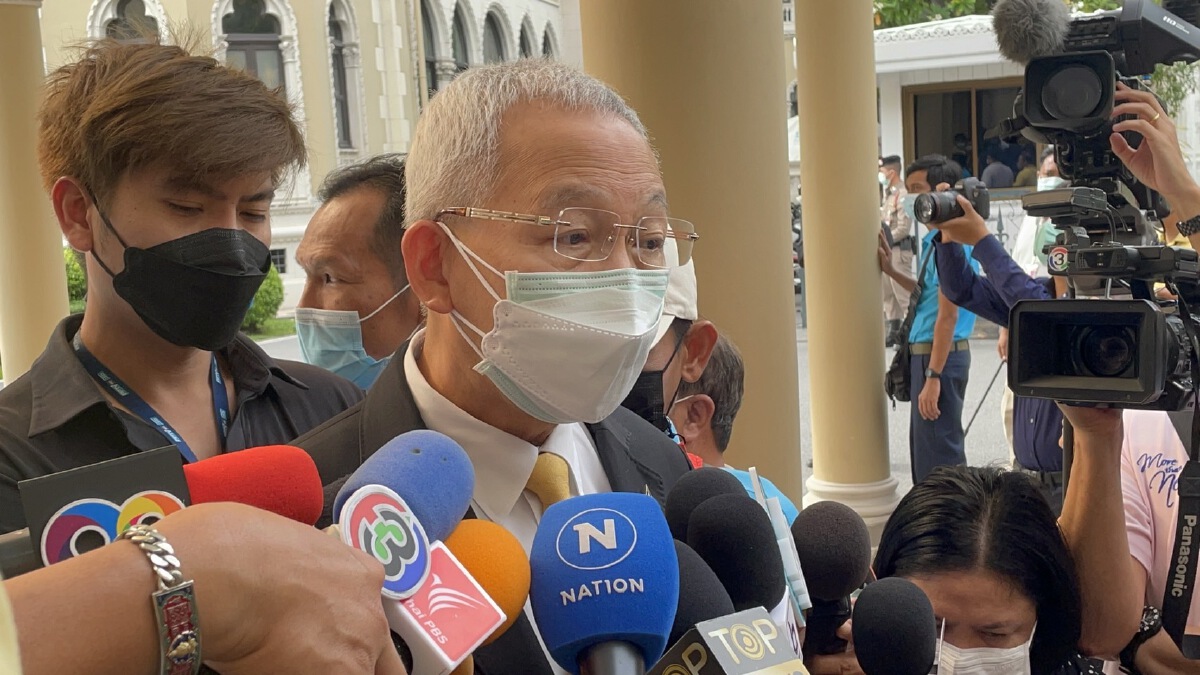 "หมออุดม" หวั่นเปิดสถานบันเทิงพาเกิดคลัสเตอร์ใหม่
