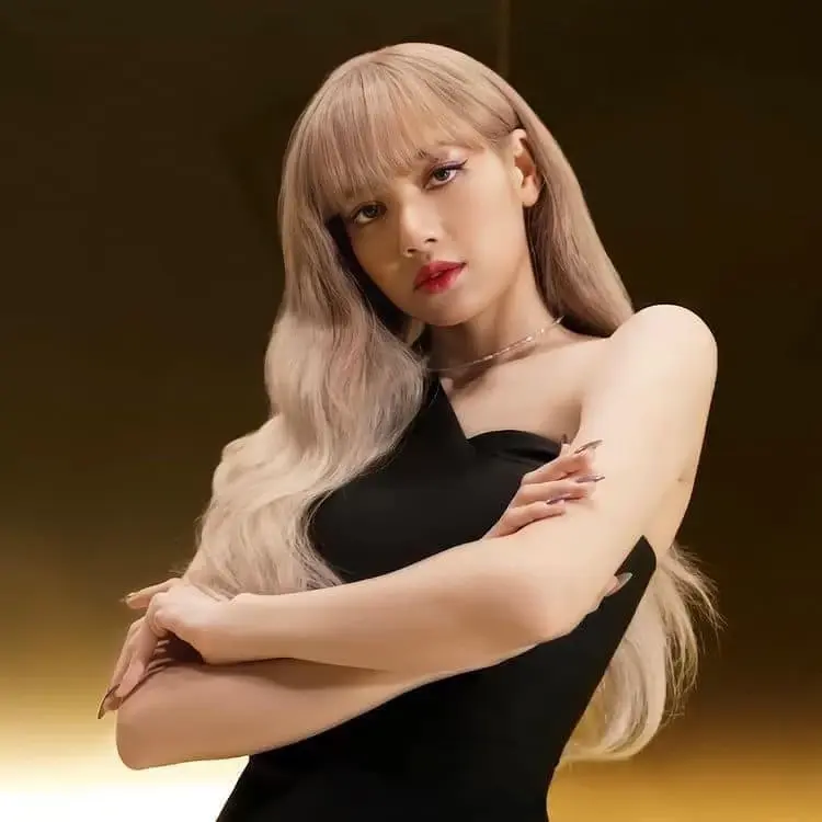 แม่ค้าลูกชิ้นยืนกินห่วง “ลิซ่า Blackpink” ติดโควิด ส่งกำลังใจให้หายเร็วๆ