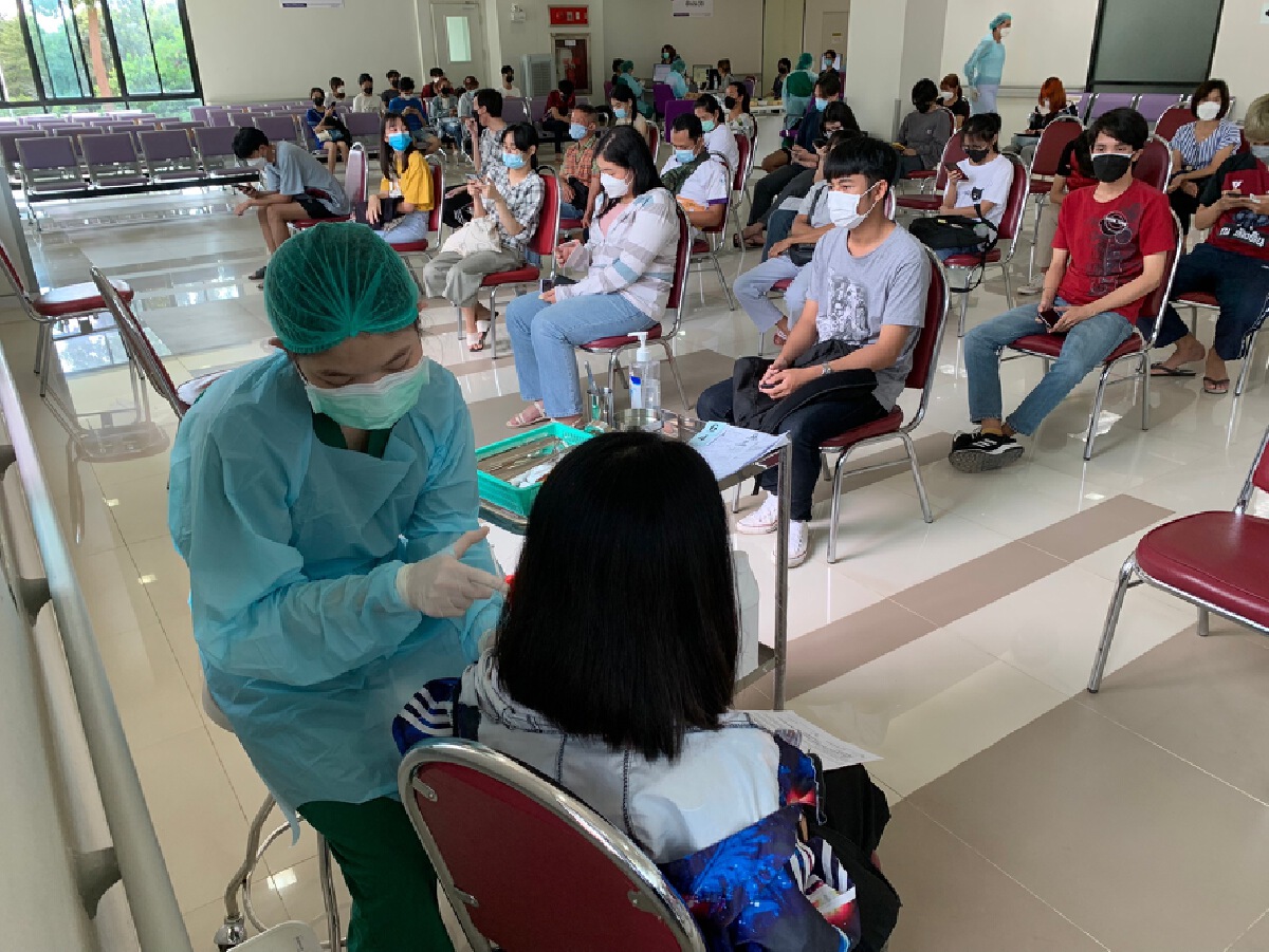 เร่งฉีดวัคซีน นิสิต ม.พะเยา-สร้างภูมิคุ้มกัน
