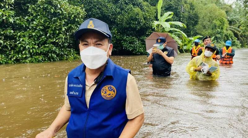 จังหวัดชุมพร เปิดการจราจรแล้วหลังน้ำลด