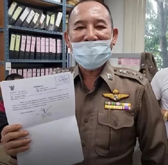 พิษบ่อน "เจ๊นาง" ส่ง ผกก.สภ.บางบัวทอง ถูกเด้งไปกาฬสินธ์ุ เจ้าตัวยื่นลาออก