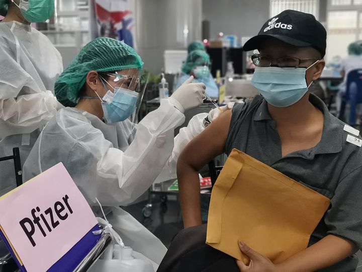 "อนุทิน" ย้ำไทยไม่ตกขบวน ซื้อยา "แพกซ์โลวิด"