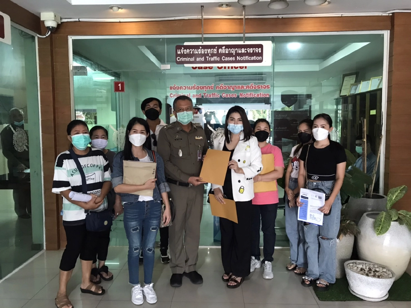 ชาวบ้านแห่แจ้งความเจอภัยแอปเงินกู้ หักดอกโหดโอนให้ไม่เลิกพร้อมข่มขู่