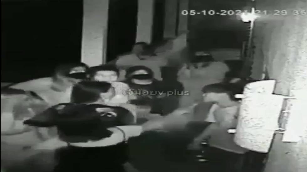 แก๊งกะเทยสุดเถื่อน-บุกตบตีสาวคาหอพัก