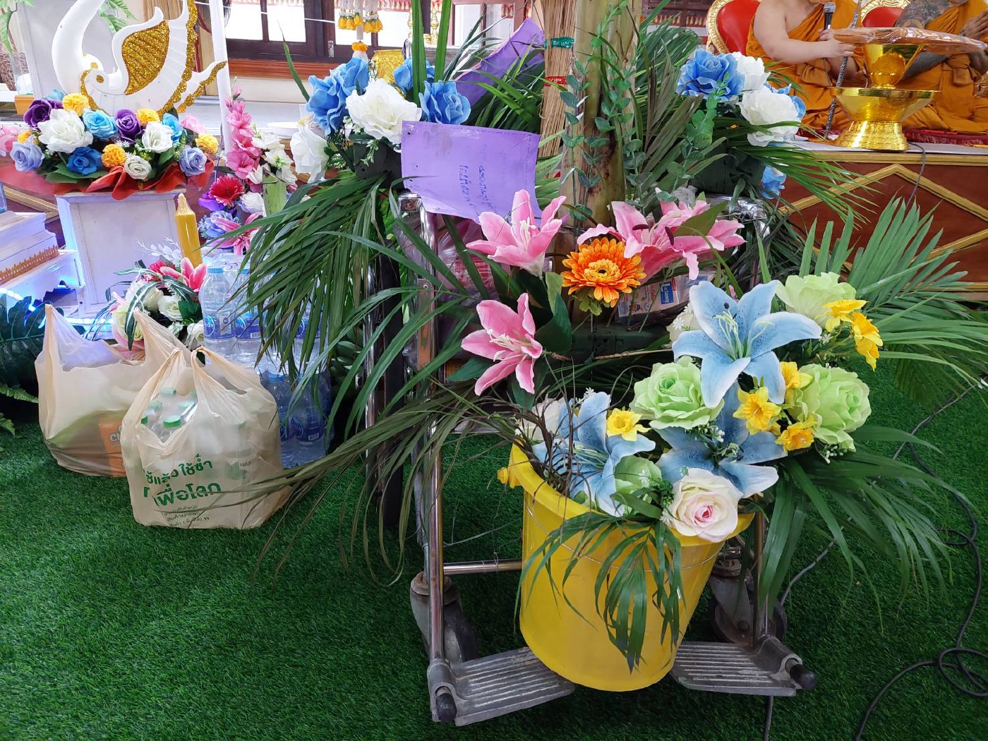 กฐินยุคโควิดวีลแชร์ใส่ต้นกฐิน หวังพระอาพาธใช้ประโยชน์