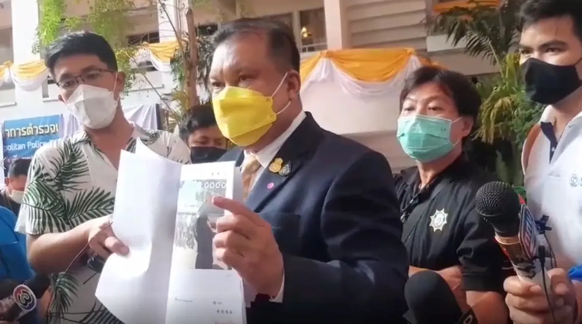 “สนธิญา” ร้องเอาผิด "แอนชิลี" เหยียบธงชาติ ท้ากองประกวดฟ้องกลับได้เลย