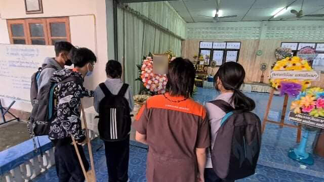 พ่อแม่เชื่อ ลูกสาววัย 16 เสียชีวิตเพราะวัคซีนไฟเซอร์ เข็ม 2