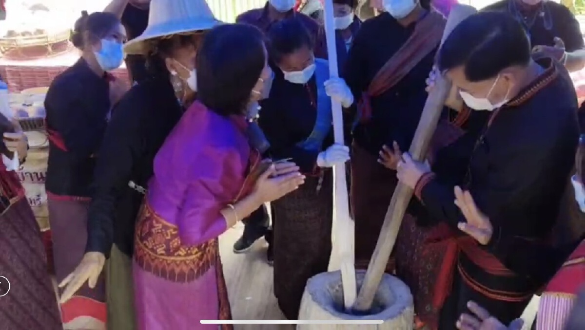ชนเผ่ากูย จัดงาน โฮมแซมซาย แอบุญ จา ปอม กินข้าวเม่า
