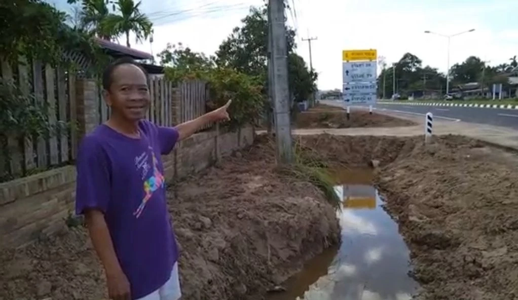 ชาวบ้านสุดงง?? ป้ายบอกทางเขียนผิดแถมเพิ่มระยะทางอีก30กม.