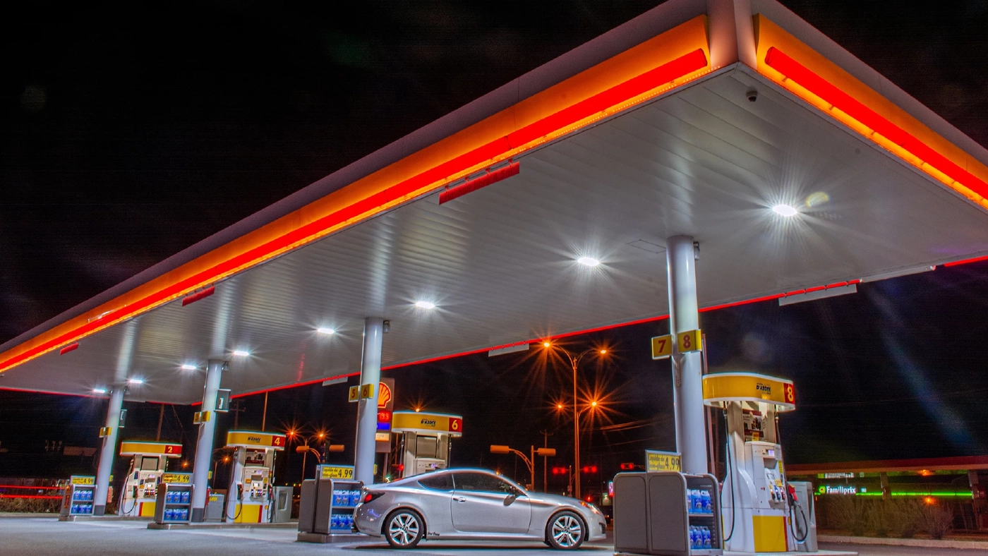 ราคาน้ำมันไทย แพงไปหรือรายได้ไม่สอดคล้อง?