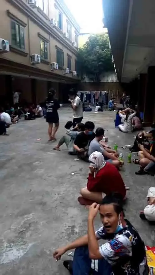 นายทุนจีนปล่อยคนไทยที่ถูกกักขังเพิ่ม 43 รายถูกนำทิ้งกลางตลาดพนมเปญ