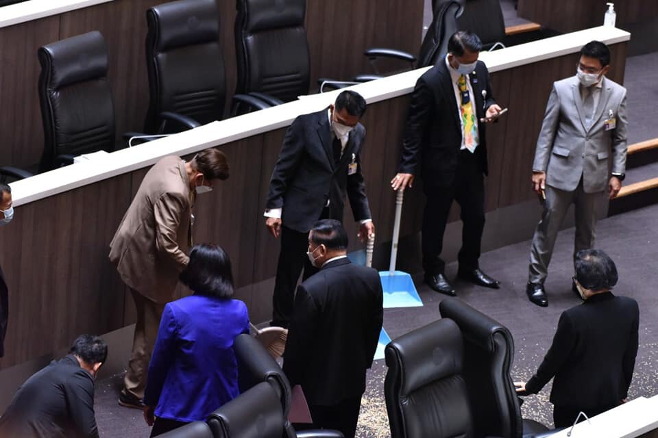 ของขึ้น ! “พิเชษฐ์” หว่านข้าวกลางสภาฯ หลัง “จุรินทร์” ไม่มาตอบปัญหาราคาตก