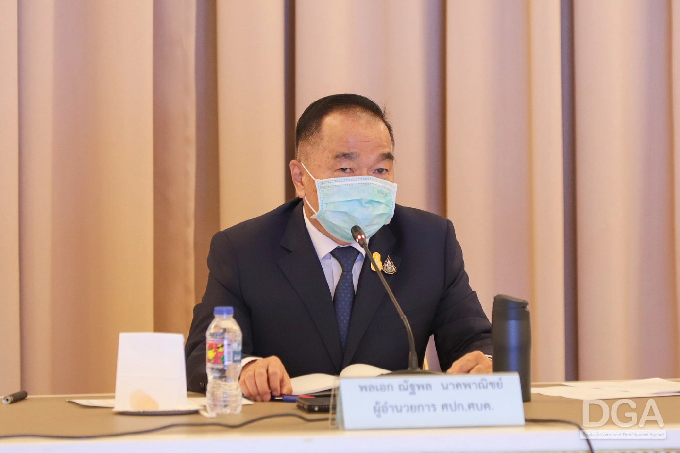 พลเอกณัฐพล นาคพาณิชย์ ที่ปรึกษานายกรัฐมนตรี ในฐานะ ผอ.ศบค.ส่วนหน้า 