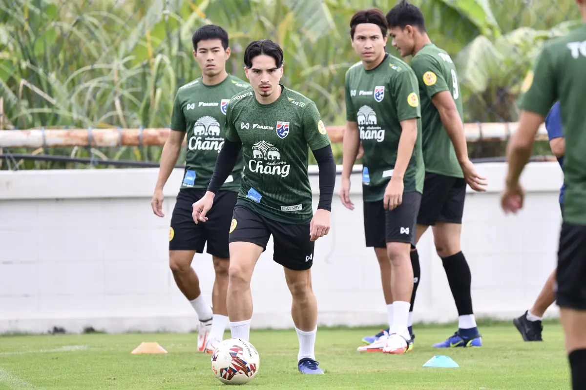 ช้างศึกซ้อมมื้อสุดท้ายก่อนไปสิงคโปร์ "เจนภพ" ยันขอใส่เต็มที่