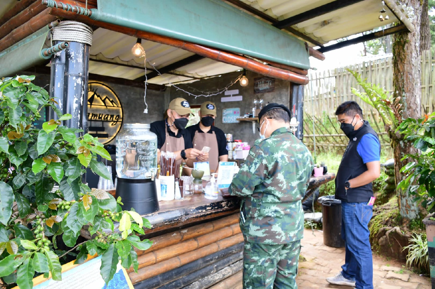 ชมหมอกยามเช้าวิว360องศาบนฐานทหารดอยช้างมูบ