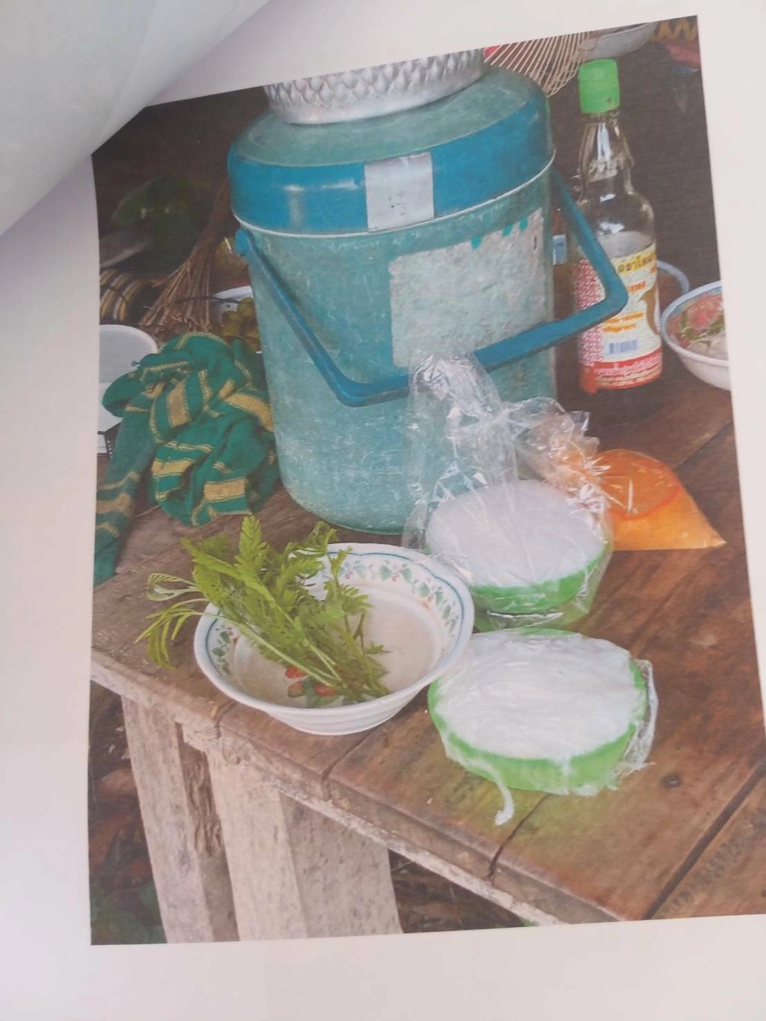 หอบหลักฐานร้องผู้สมัครนายกอบต.พญาแมน-แจกขนมจีน