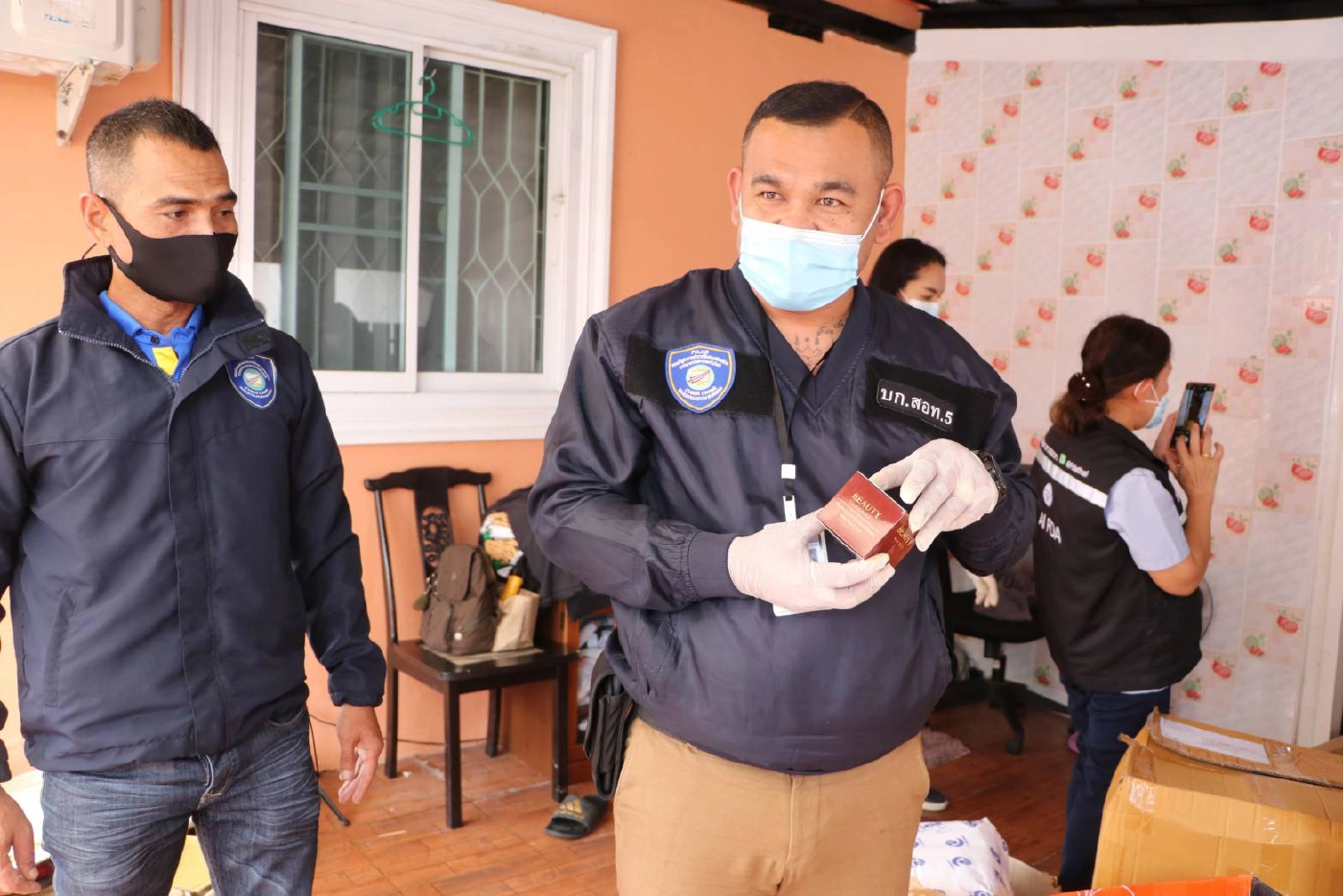 พบสารสเตียรอยด์ในเครื่องสำอางเถื่อนที่จับได้