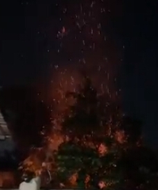 เตือนสติ ! ชาวบ้านโวยเผาใกล้เขตชุมชน เกือบทำไฟไหม้วอดทั้งหลัง