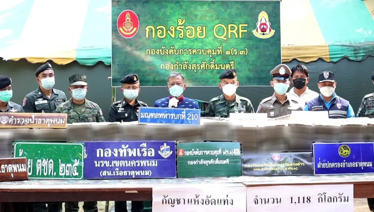 รวบการ์ดผับดังพัทยา ชวนเมียรัก รับจ้างขนกัญชาบิ๊กล็อตกว่า 1 ตัน