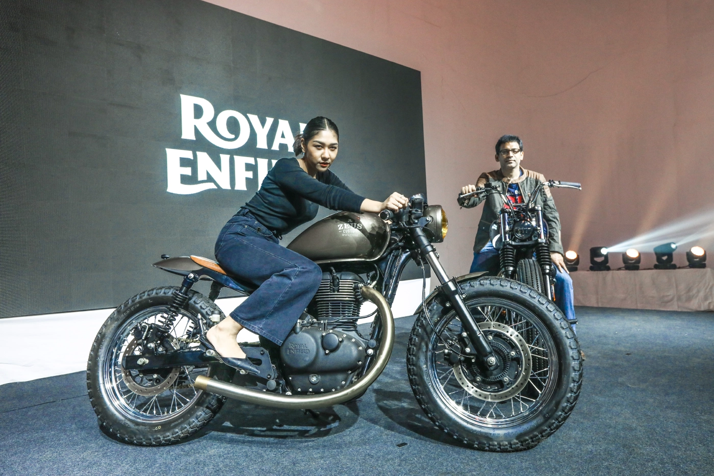 “รอยัล เอนฟิลด์” เผยโฉม Meteor 350 คัสตอม ที่สุดของการขับขี่