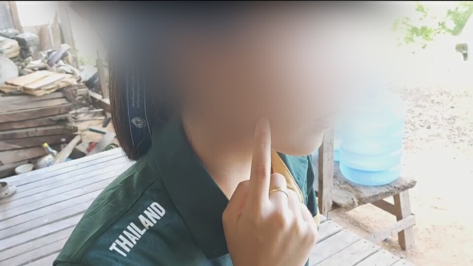 ยายไม่ยอมแจ้งจับหนุ่มอ้างอารมณ์ชั่ววูบตบหน้าหลานสาวอายุ 15