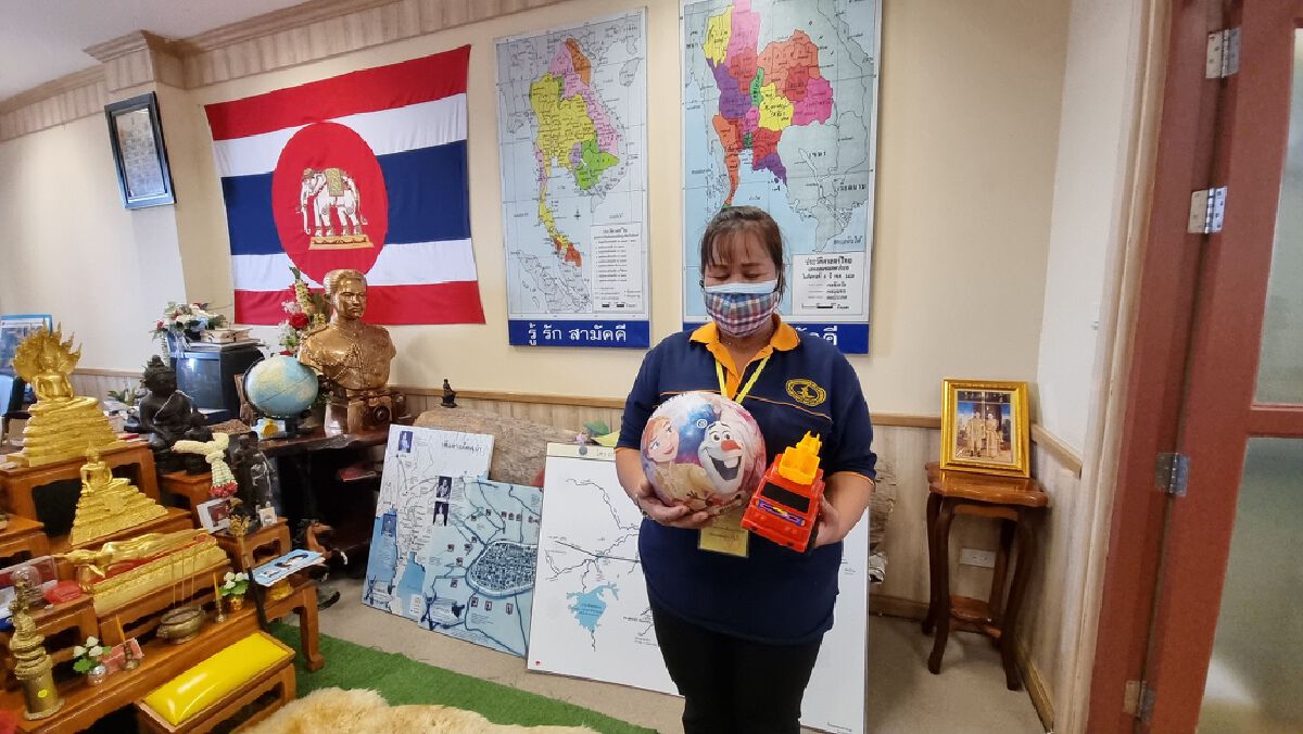 ฮือฮาพะยุงหายากอายุเกือบร้อยปีห้องรองผู้ว่าอุดรเผยให้โชคแม่บ้าน 5 งวดติด