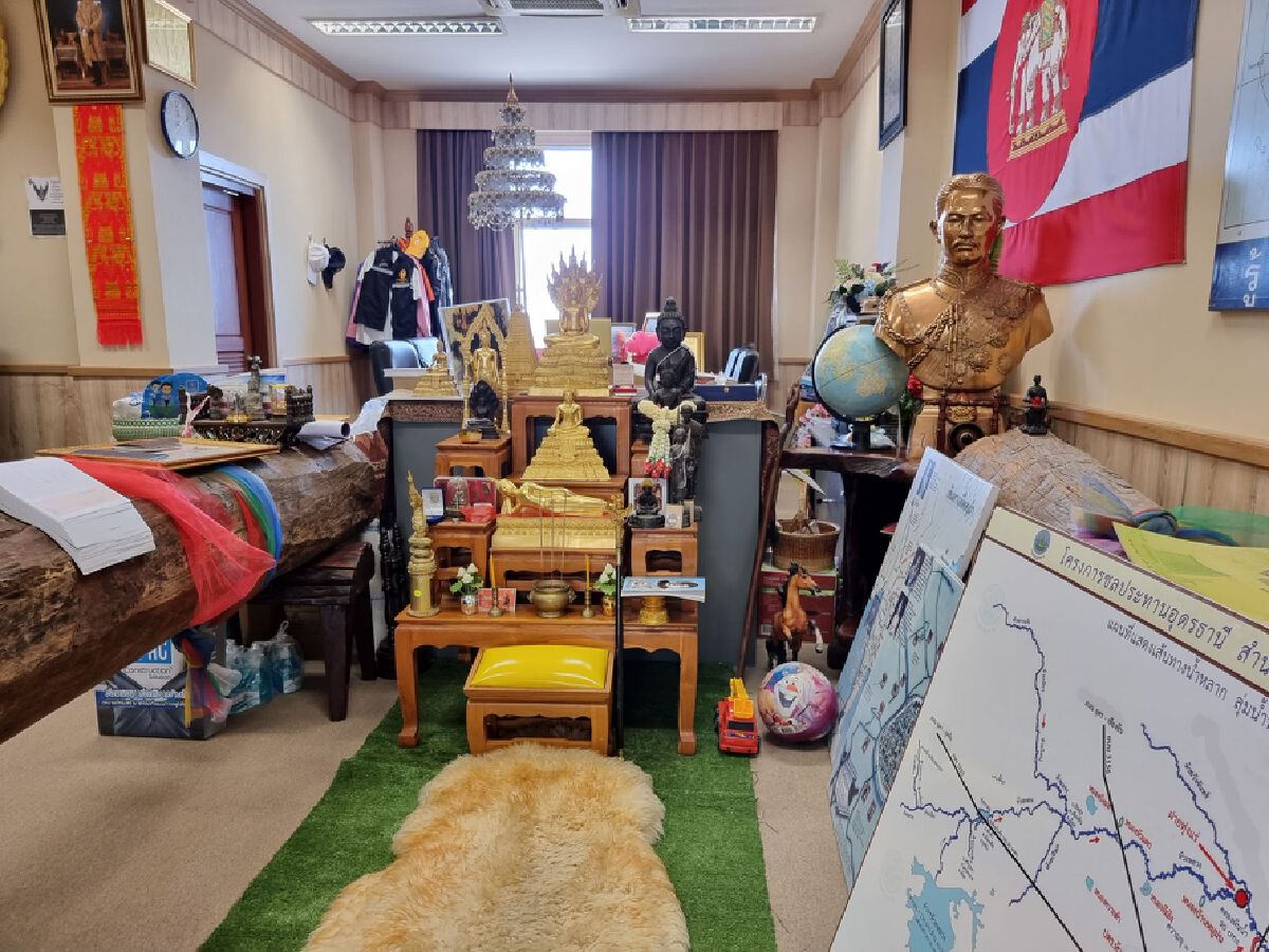 ฮือฮาพะยุงหายากอายุเกือบร้อยปีห้องรองผู้ว่าอุดรเผยให้โชคแม่บ้าน 5 งวดติด