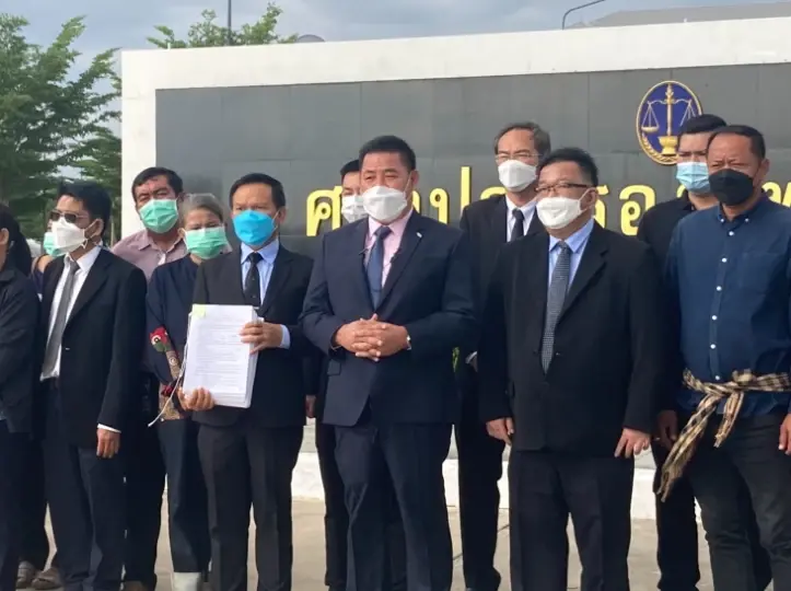 “ชาวสุพรรณฯ” ฟ้องรัฐ 142 ล้านบาท ชี้บริหารน้ำพลาด ทำสิ้นเนื้อประดาตัว
